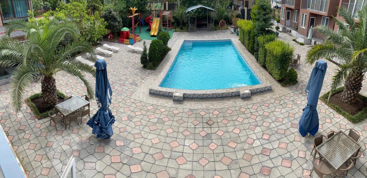 Hotel Buta Batumi Bagian luar foto