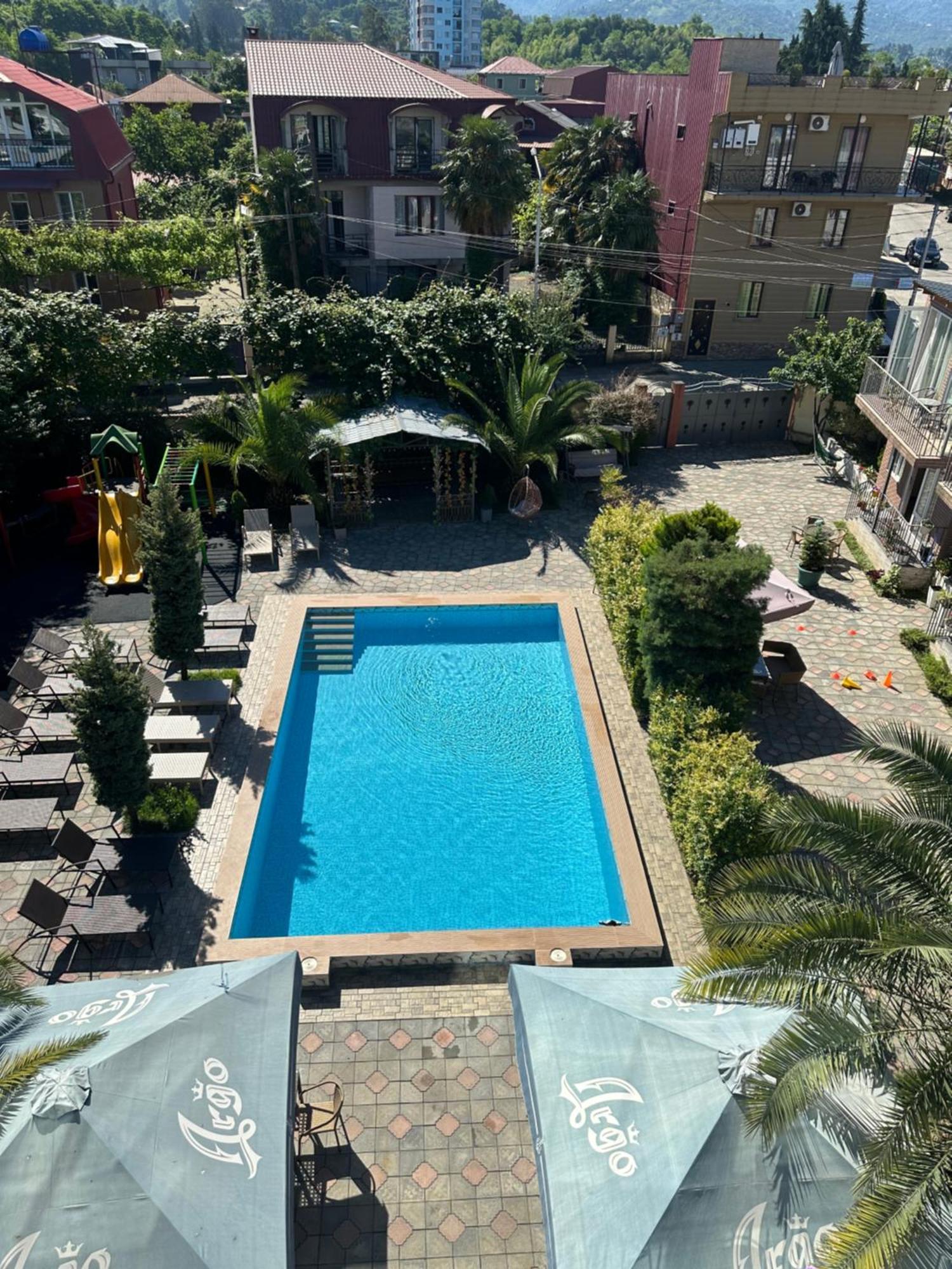 Hotel Buta Batumi Bagian luar foto