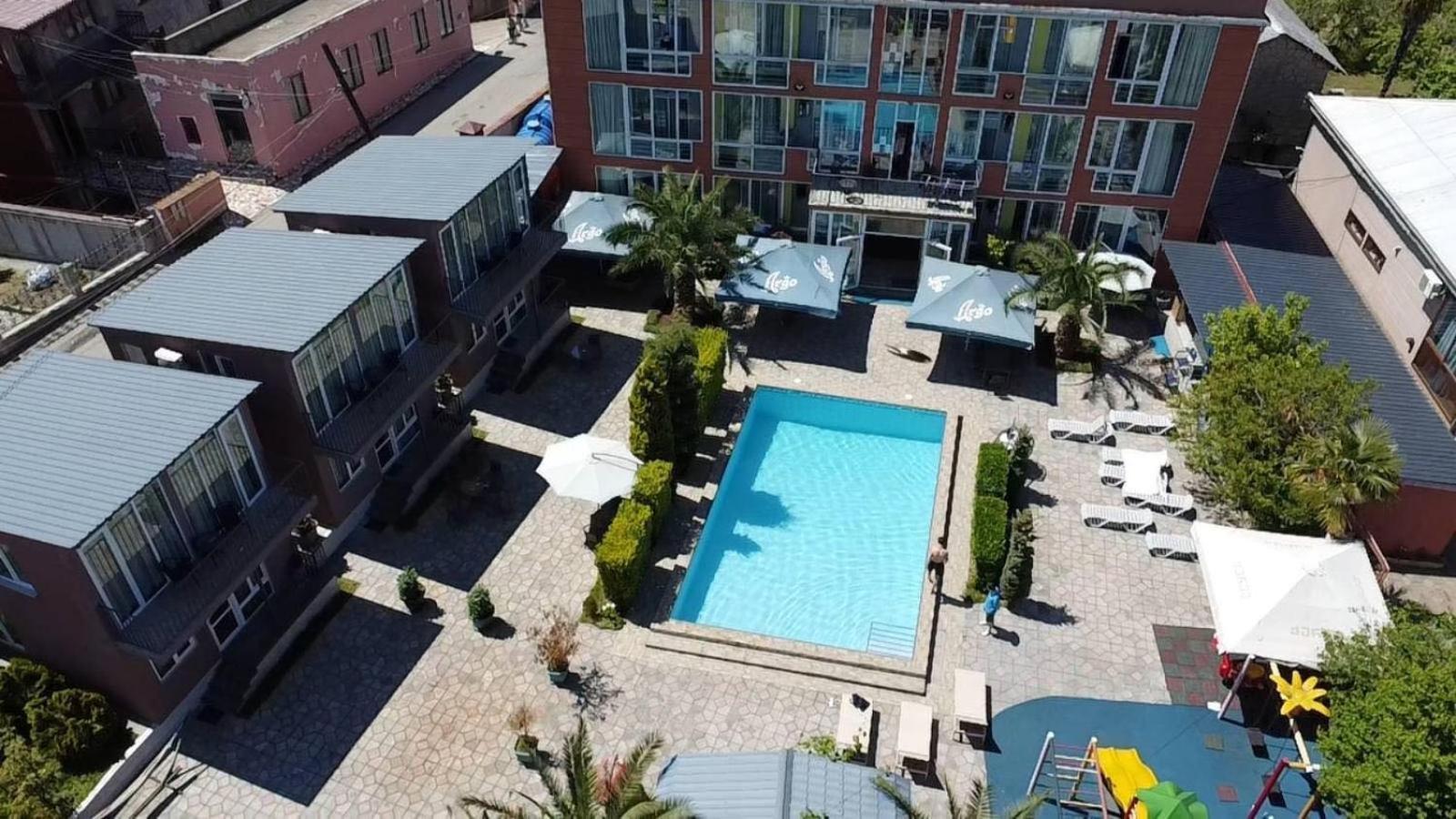 Hotel Buta Batumi Bagian luar foto