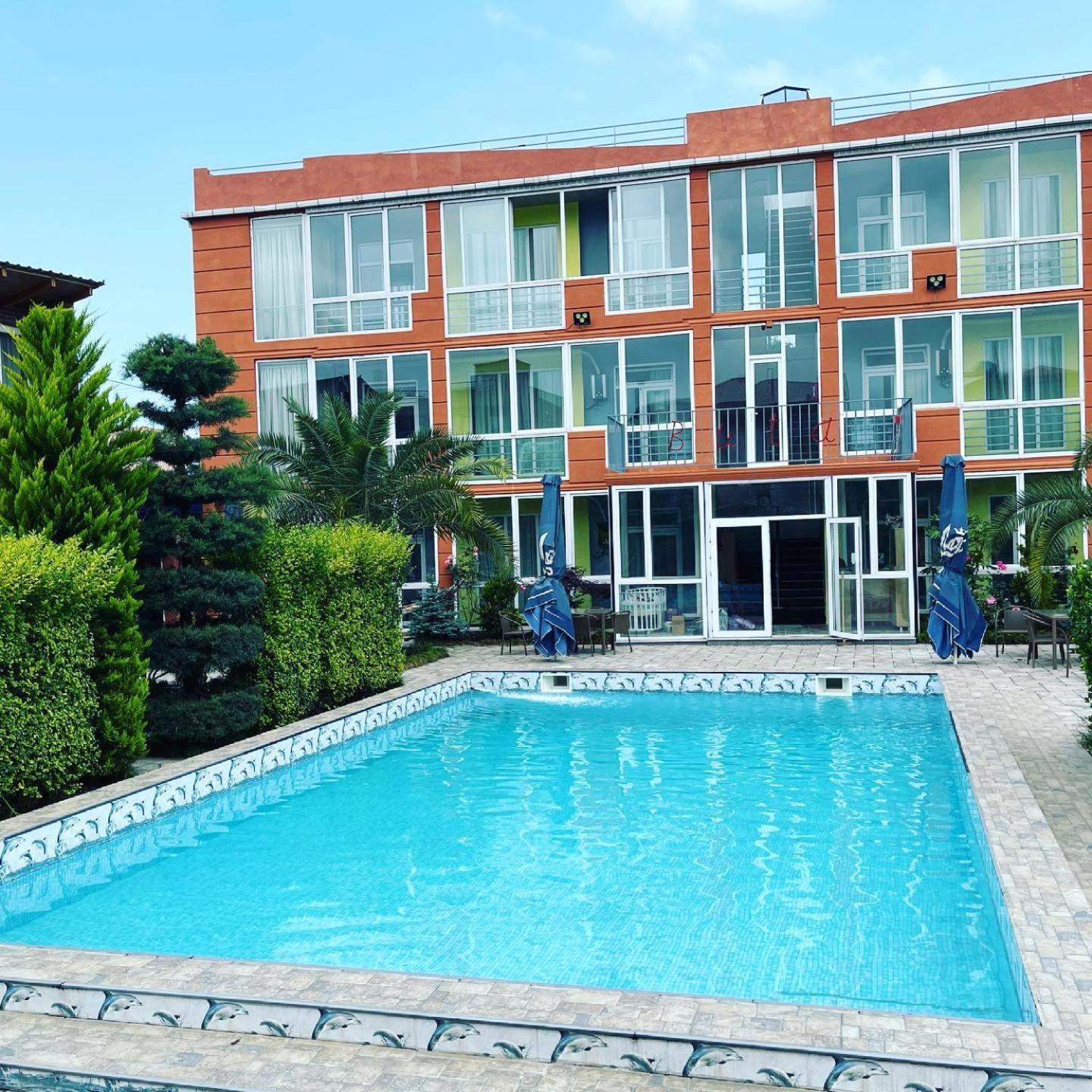 Hotel Buta Batumi Bagian luar foto