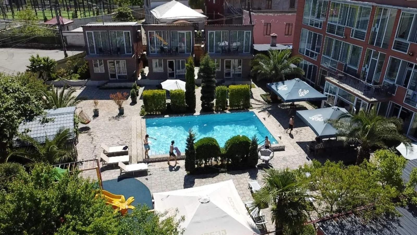 Hotel Buta Batumi Bagian luar foto
