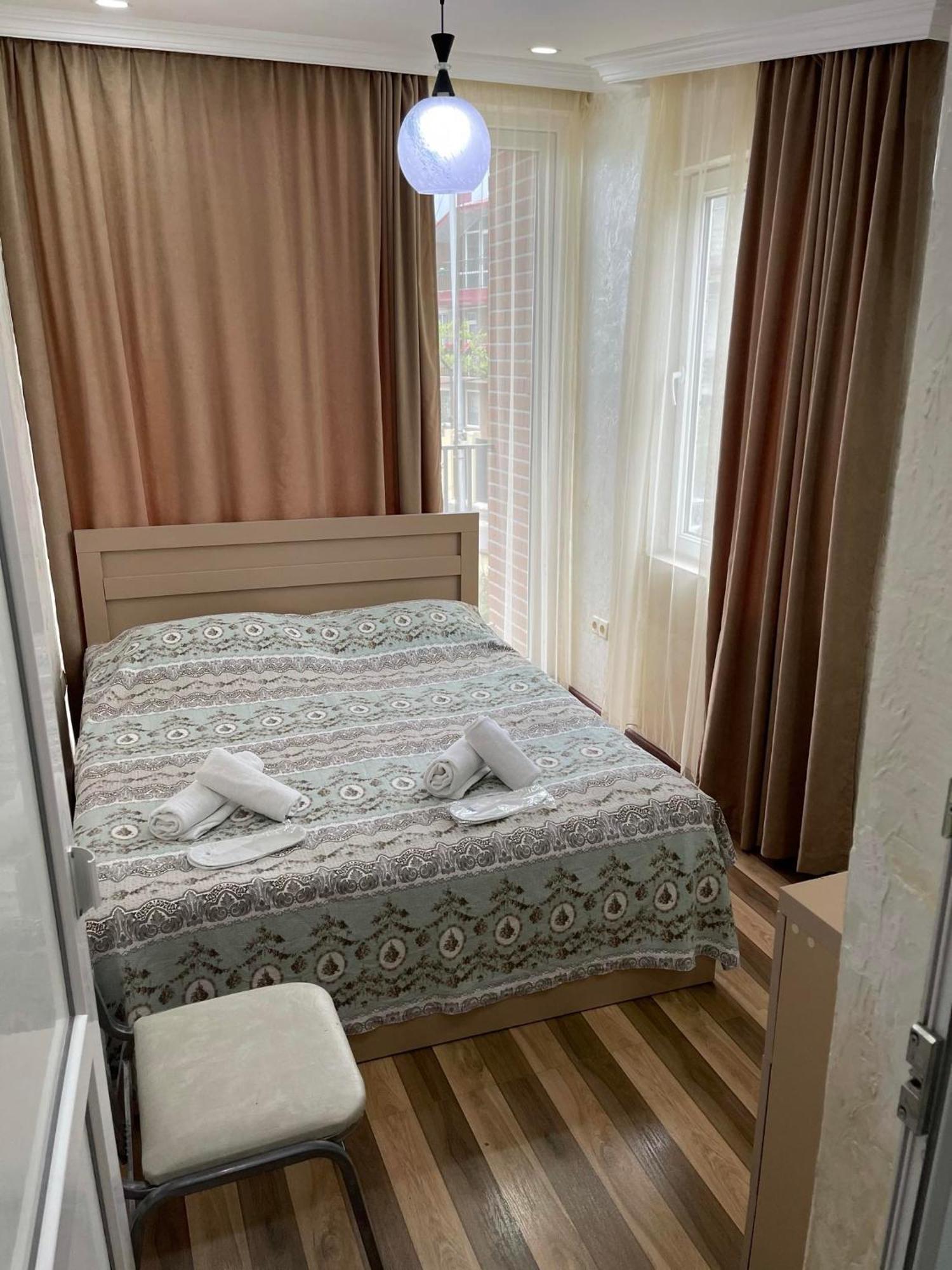 Hotel Buta Batumi Bagian luar foto