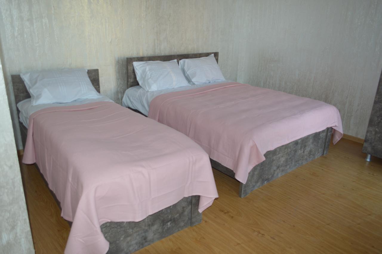 Hotel Buta Batumi Bagian luar foto