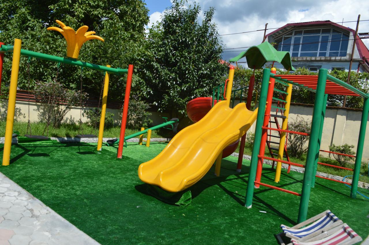 Hotel Buta Batumi Bagian luar foto