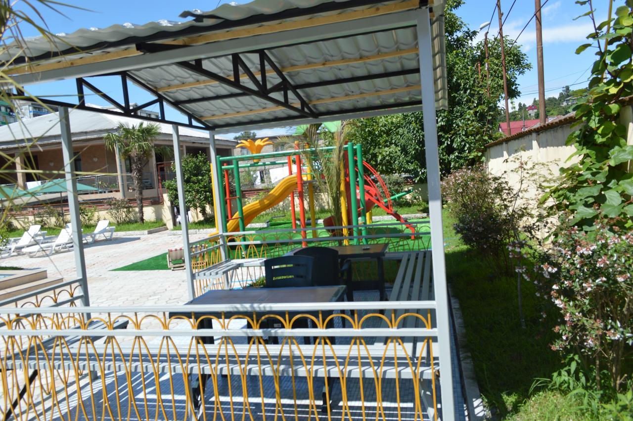 Hotel Buta Batumi Bagian luar foto