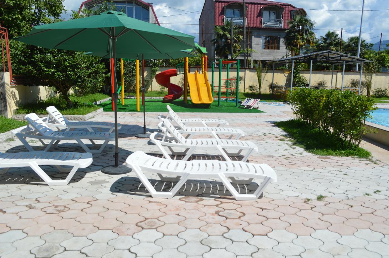 Hotel Buta Batumi Bagian luar foto