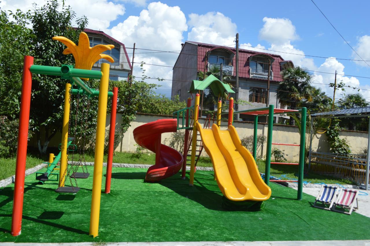 Hotel Buta Batumi Bagian luar foto